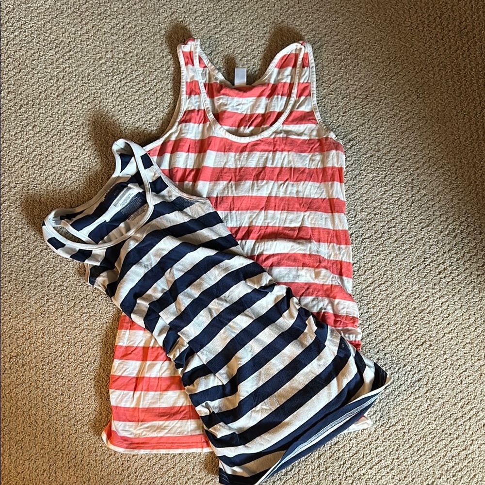 Old Navy Maternity Tank Top Bundle in Coral and Navy size S